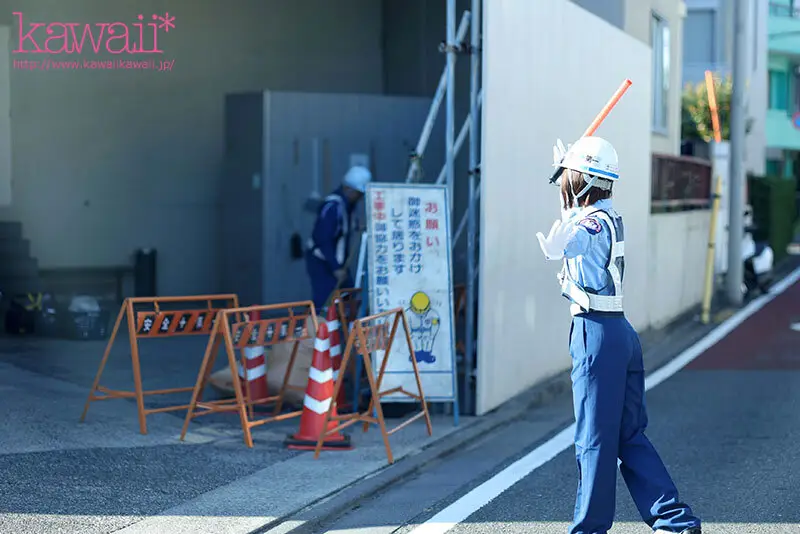 史上最も幼くエッチなAカップ合法ロリ交通警備員 AVデビュー 翔乃そら｜cawd00947