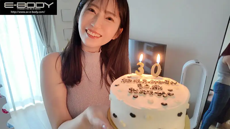 柏木ふみかの私生活とカラダを徹底解剖するバースデードキュメント映像 マンクチュ音・ハメシロ＆巨乳アングルを同時に堪能できるバイノーラル録音フェティッシュ性交｜ebwh00287