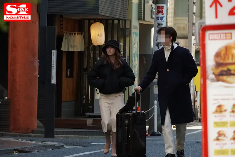 「えっ！ここでヤルの？」三上悠亜に一ヶ月密着して隙あらばいきなり即ズボッ！ 前代未聞ドッキリAV大作戦｜ssis00365